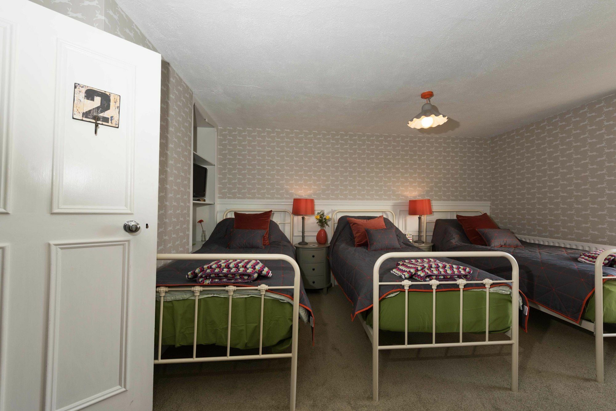 Spire House Bed & Breakfast Солсбъри Екстериор снимка